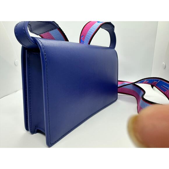 RARE Off-White Leather Jitney 0.5 Flag Bag Blue New without Tags - Picture 6 of 15